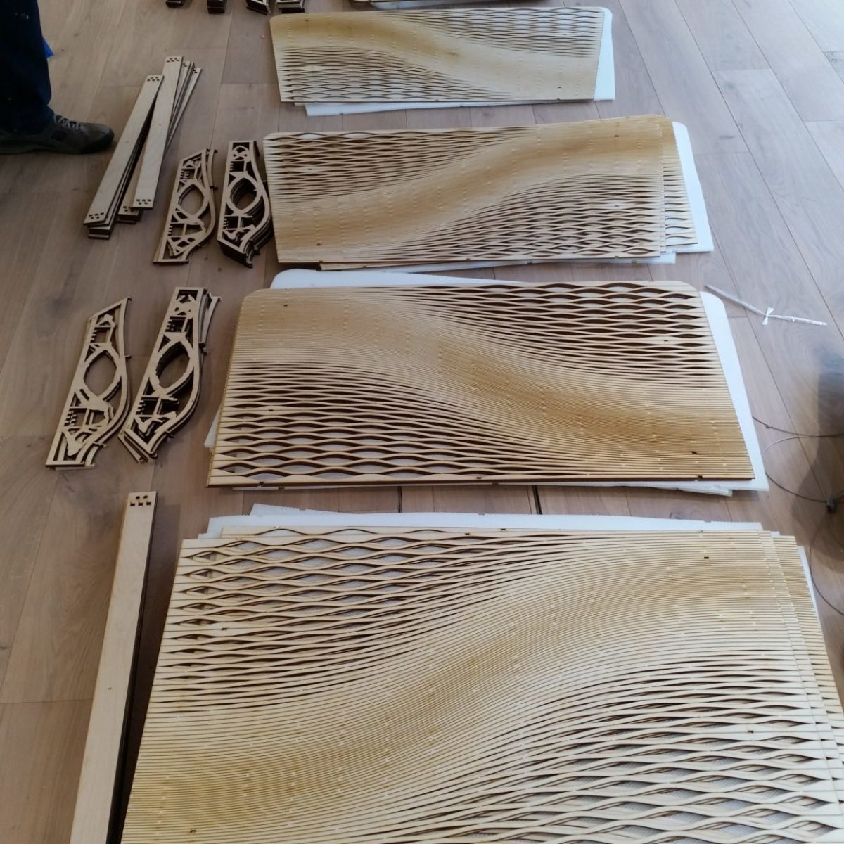 Modules to assemble Wooden Waves